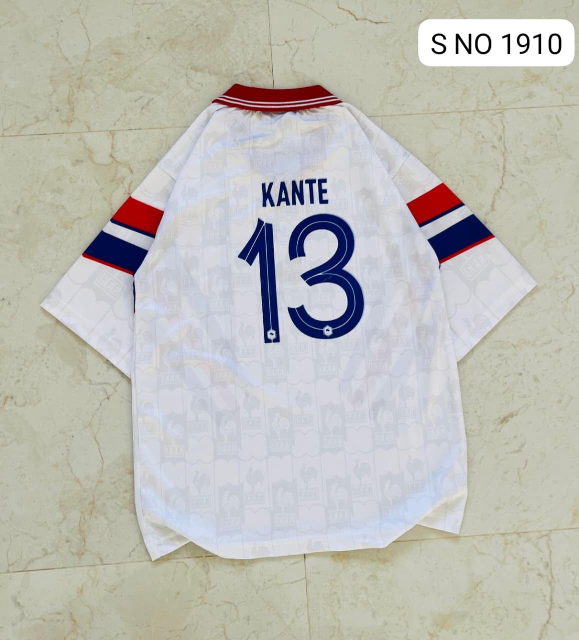 Collared vintage jersey