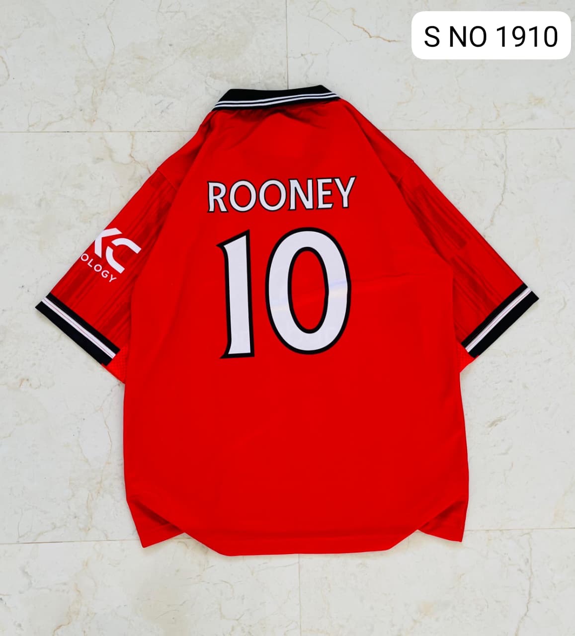 Collared vintage jersey