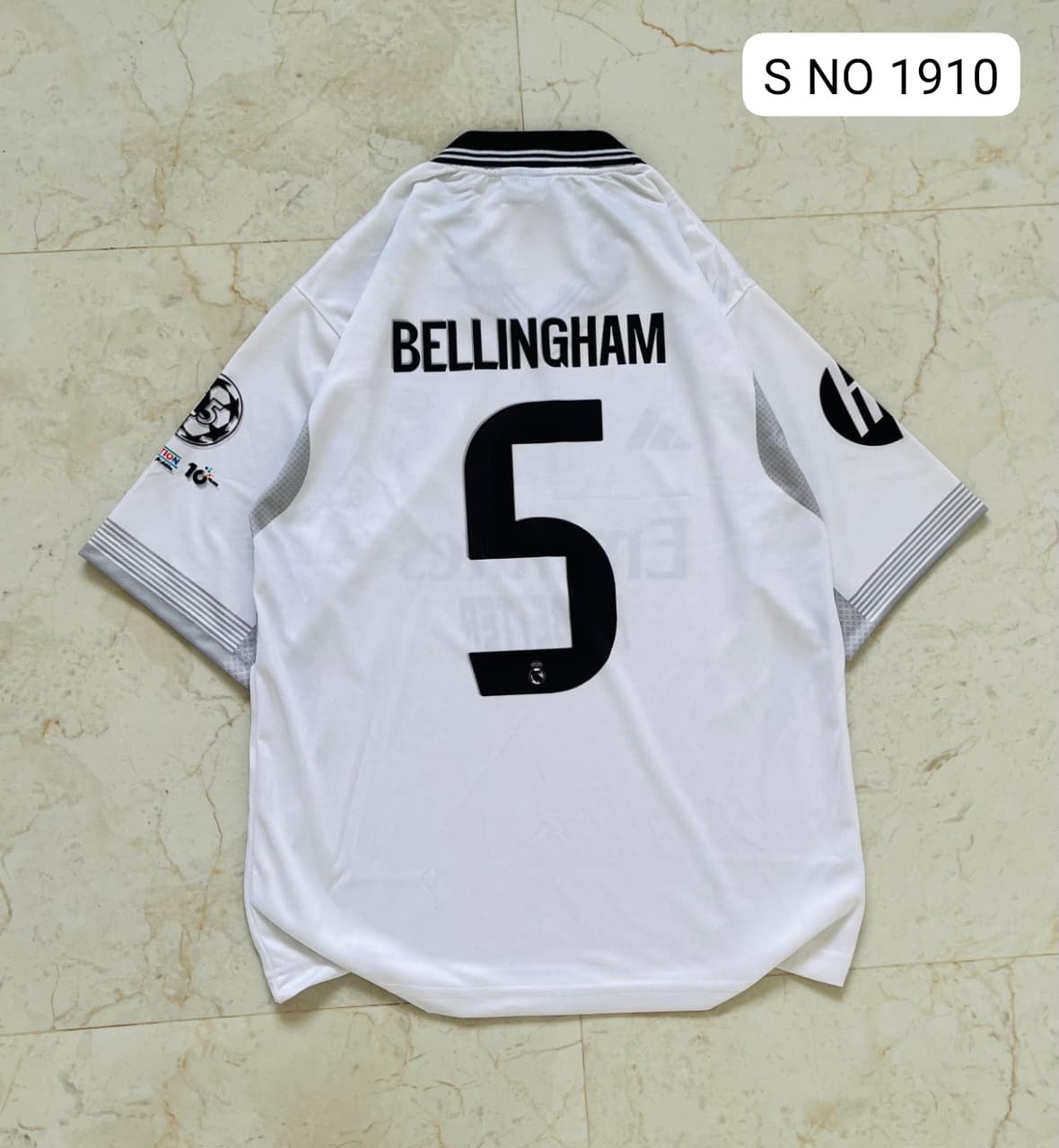 Collared vintage jersey