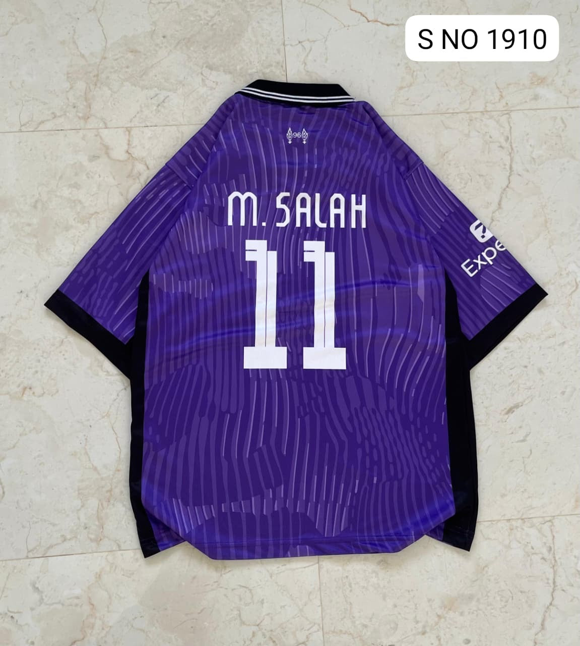 Collared vintage jersey