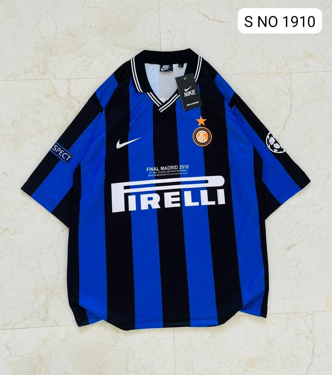Collared vintage jersey